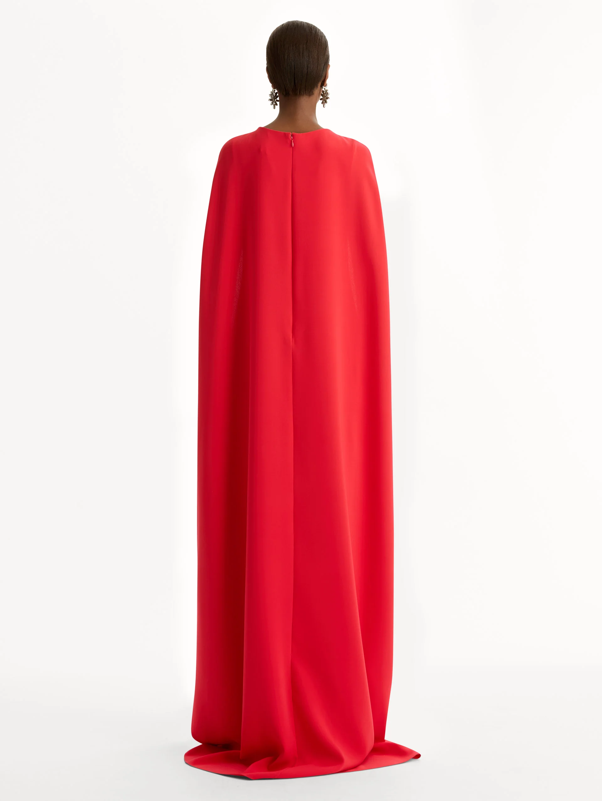 Brooch Embroidered Cape-Back Caftan - Image 3