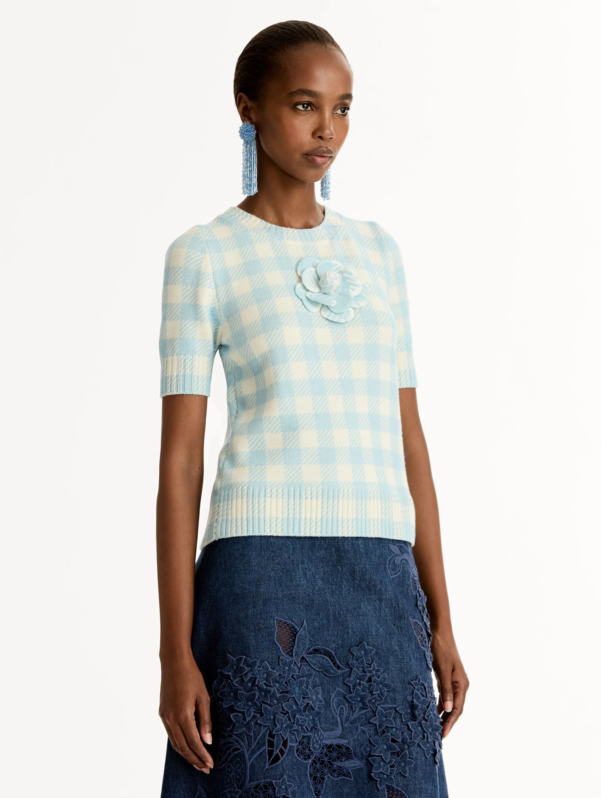 Gingham Pullover with Floral Appliqué - Image 4