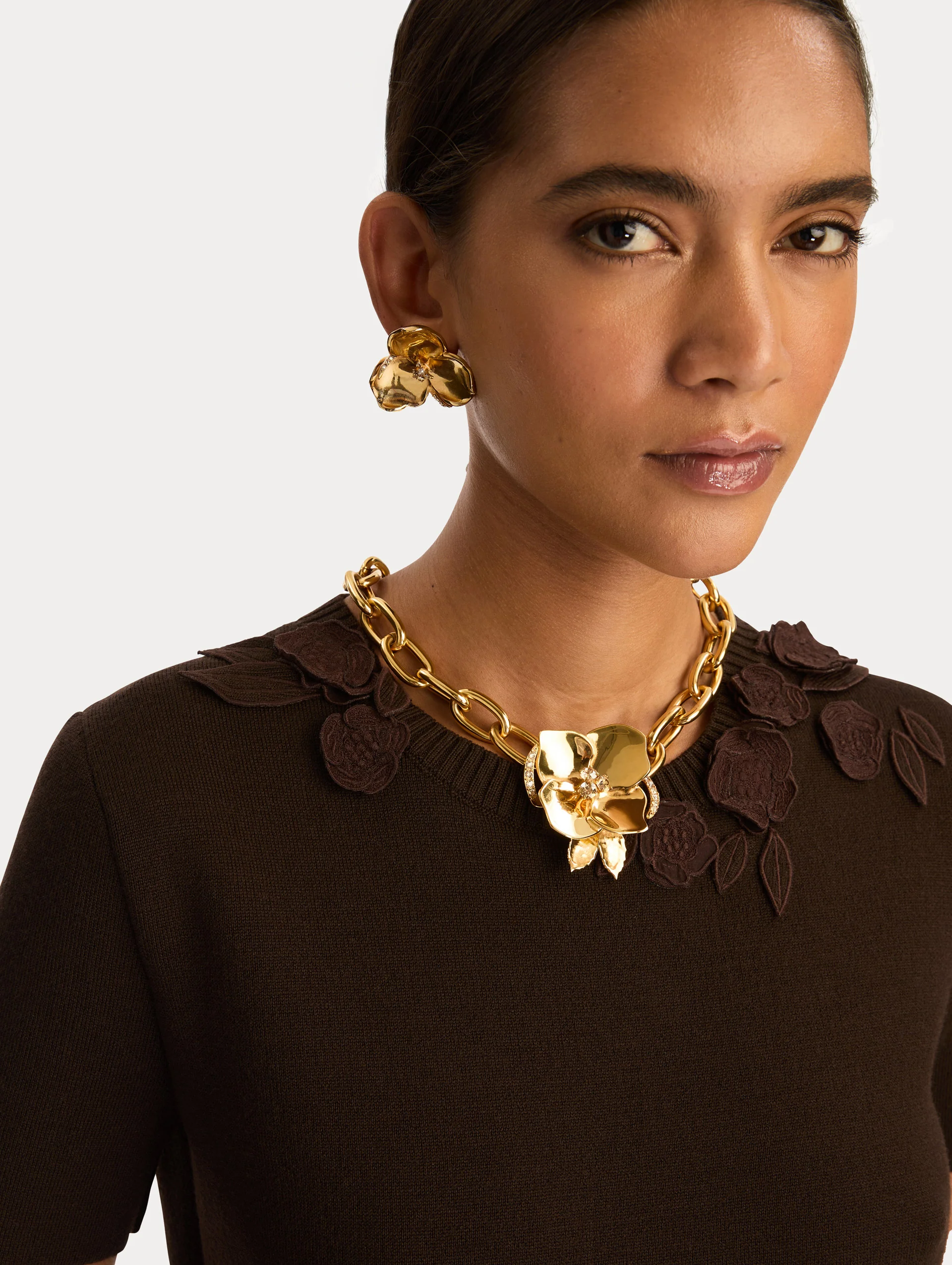 Gold Blossom Chain-Link Necklace - Image 3