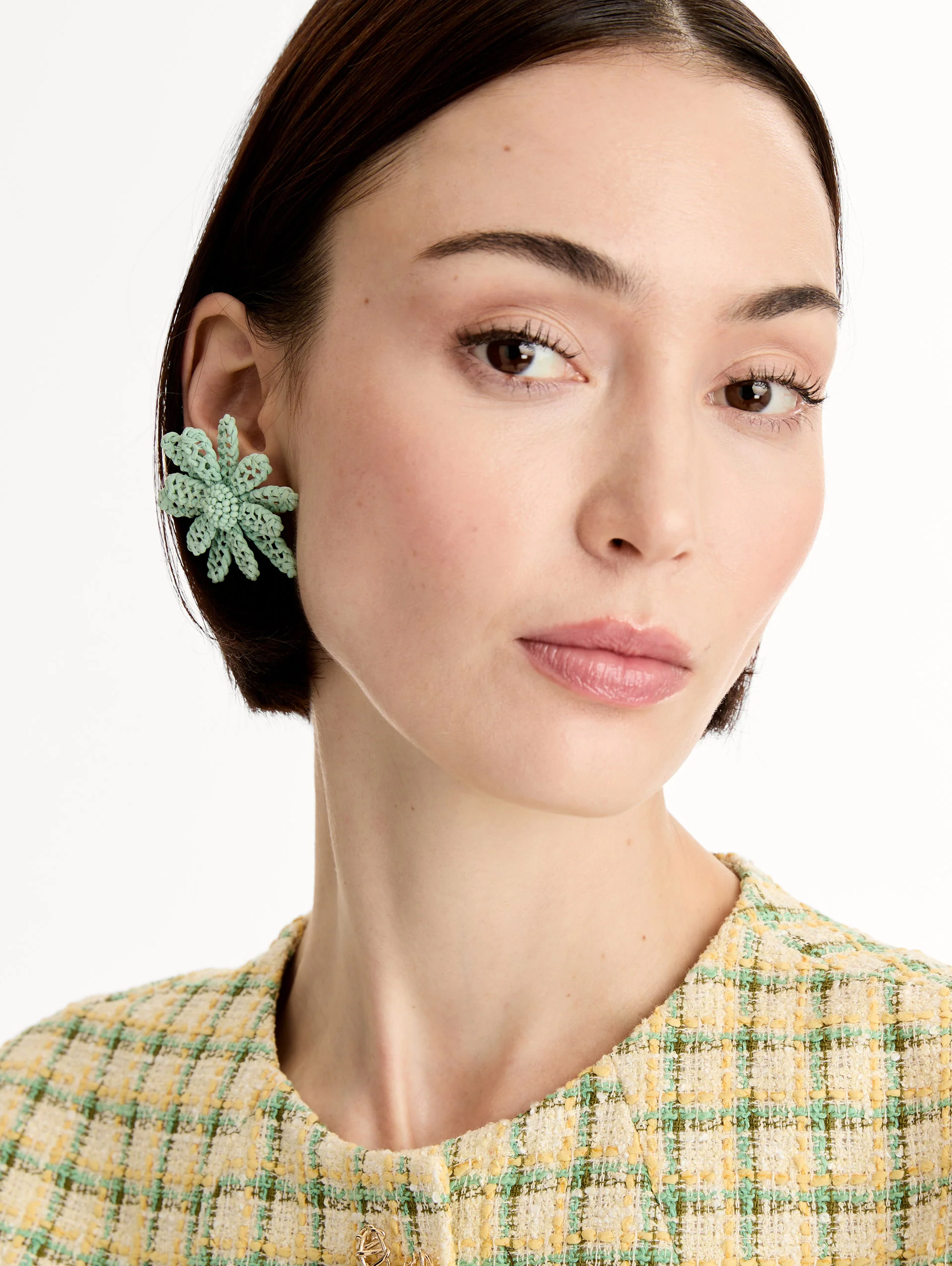 Large Woven Raffia Flower Earrings - Image 2