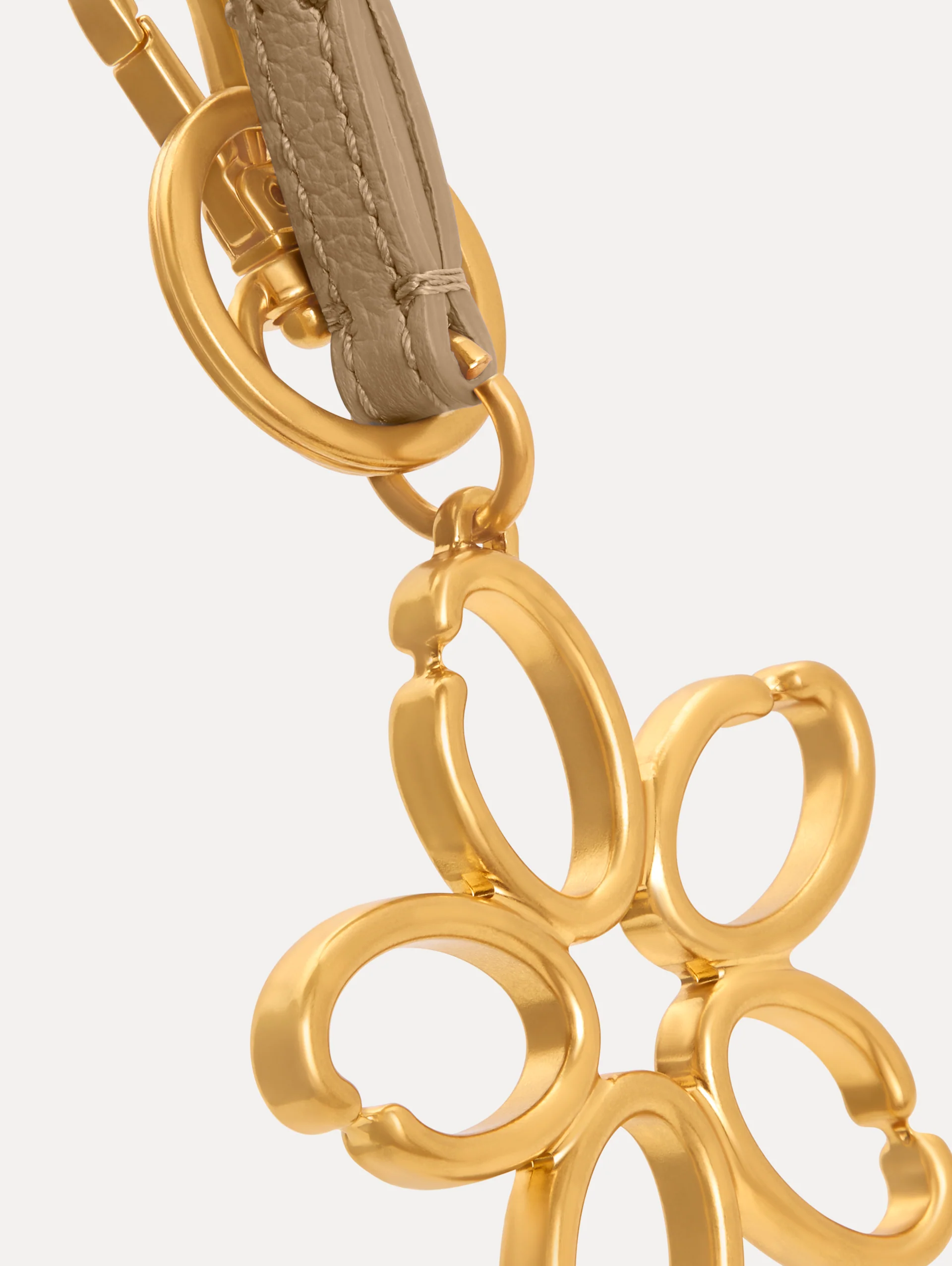 O Flower Wristlet Key Chain - Image 4