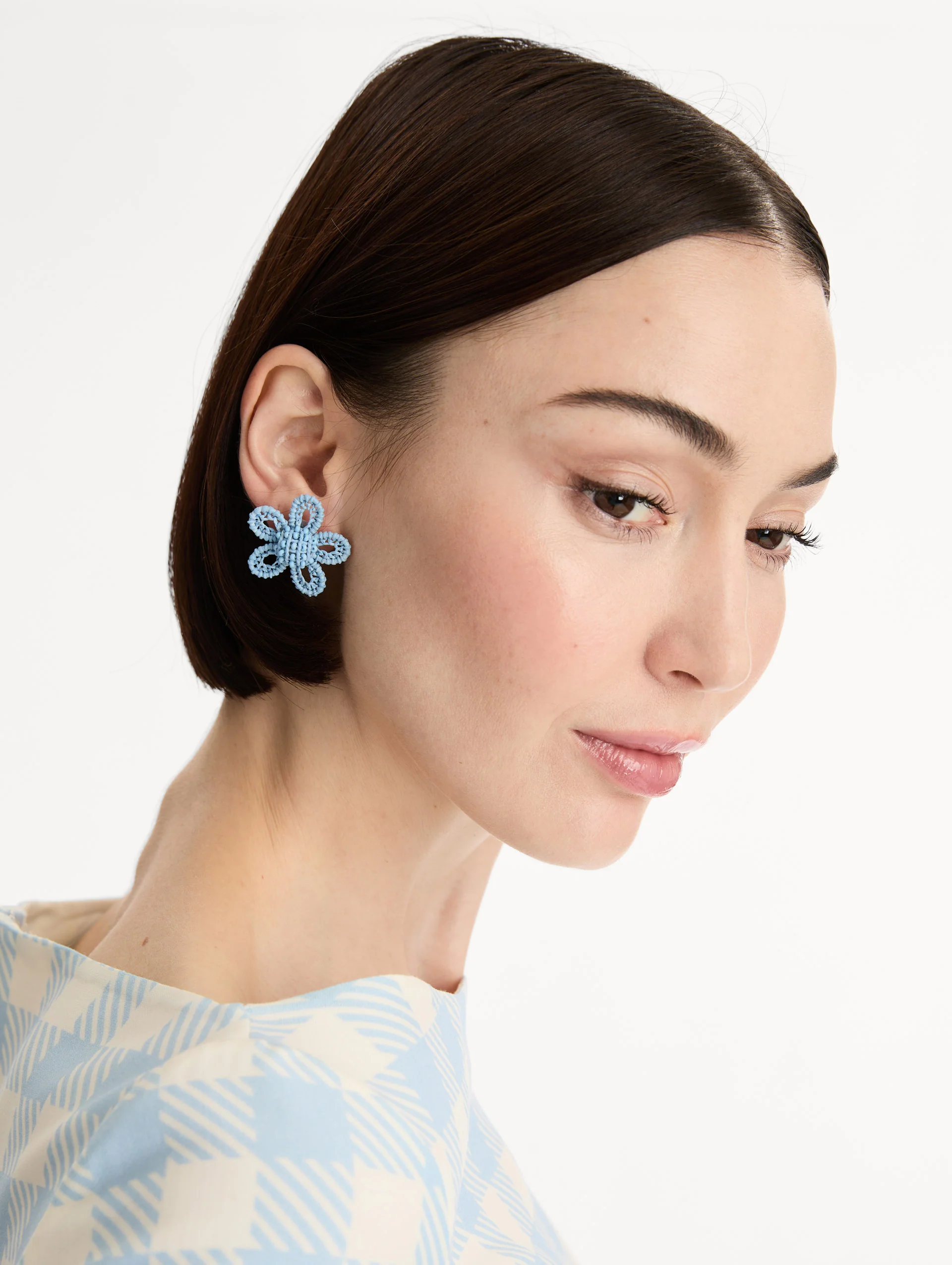 Small Woven Raffia Flower Earrings - Image 2